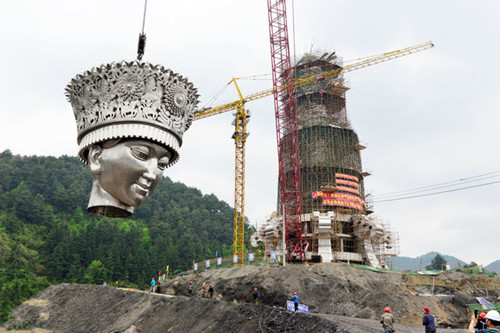 国内最大的非佛像类人物“仰阿莎”雕像预计本月底完工